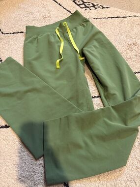 figs scrub pant xs